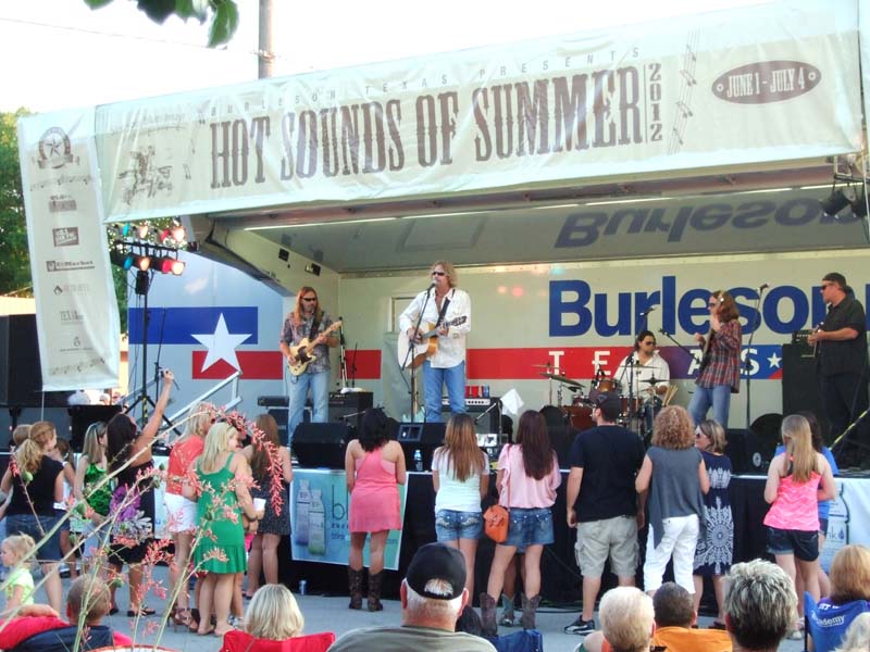 photo of Charlie Robison